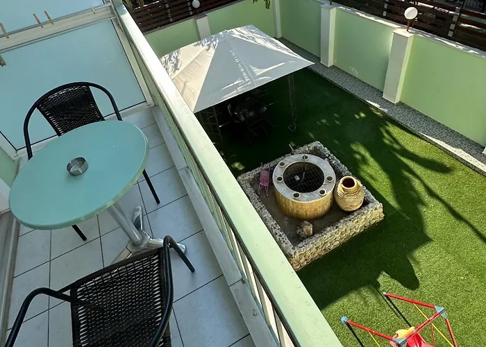 Hotel Nevada Calamata