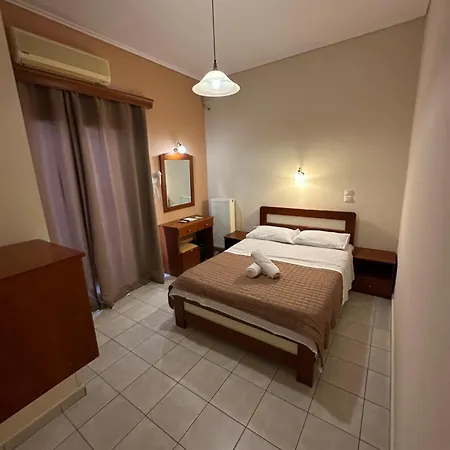 Nevada Hotel *